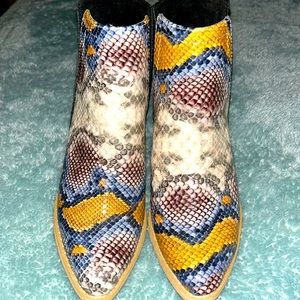 Arider girl ankle boots